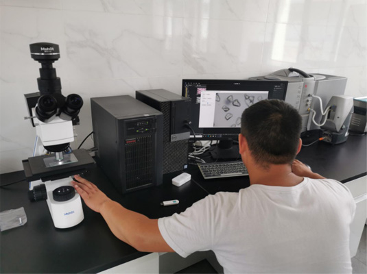 金相顯微鏡用于觀察晶體硅材料
